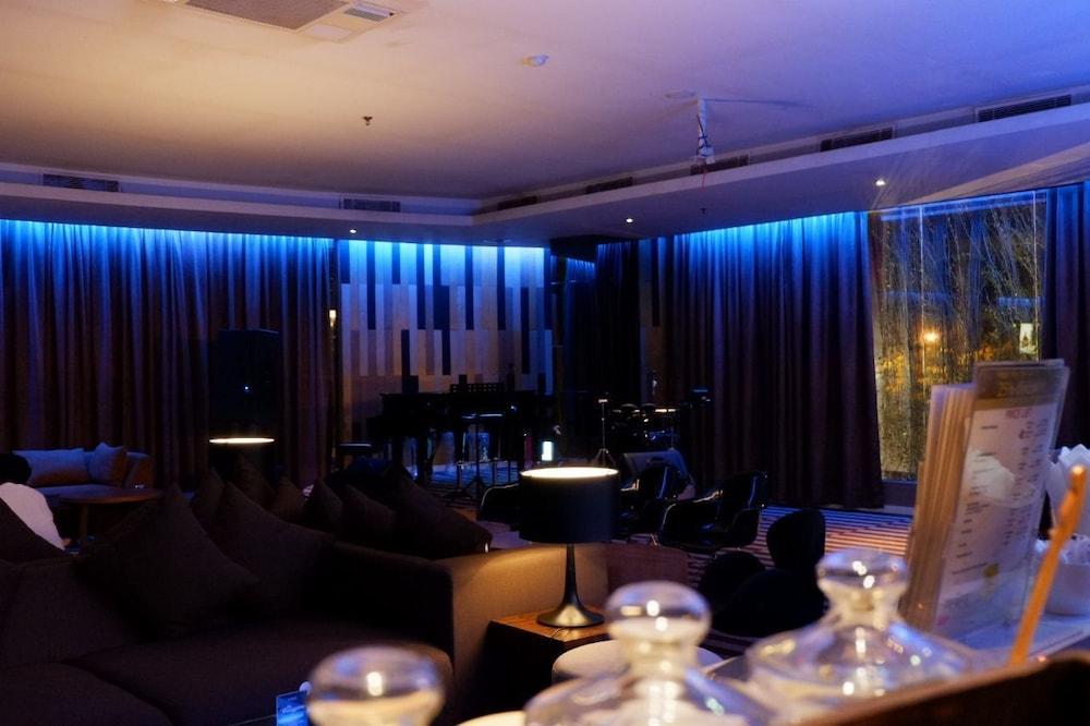 The Premiere Hotel Pekanbaru Esterno foto
