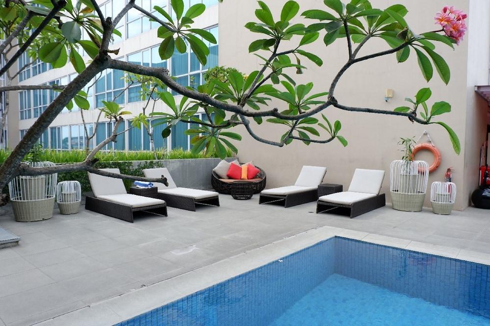 The Premiere Hotel Pekanbaru Esterno foto