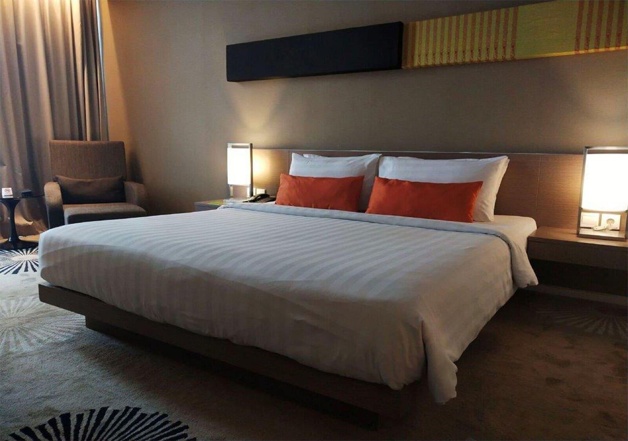The Premiere Hotel Pekanbaru Esterno foto