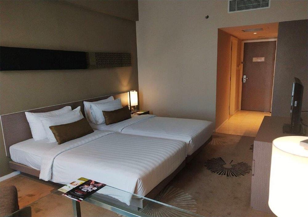 The Premiere Hotel Pekanbaru Esterno foto