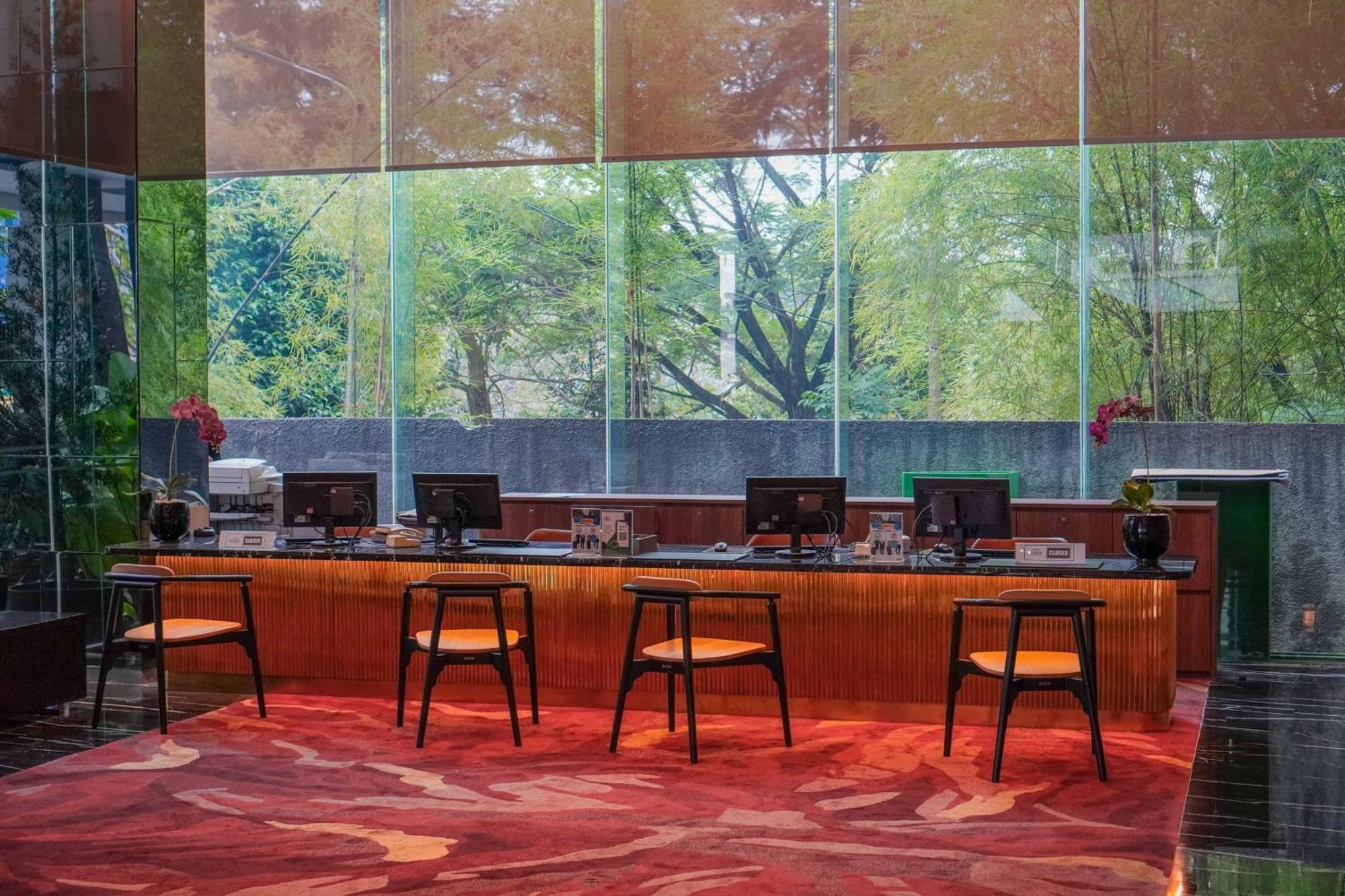 The Premiere Hotel Pekanbaru Esterno foto