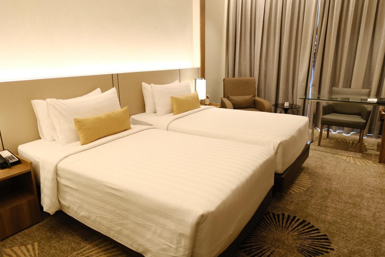 The Premiere Hotel Pekanbaru Esterno foto