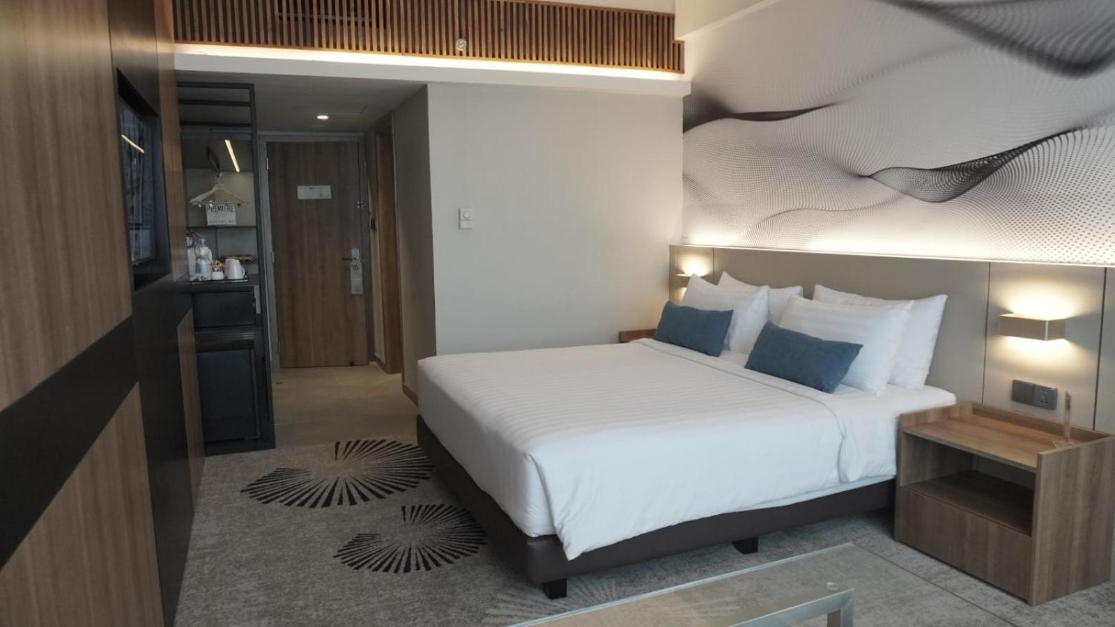 The Premiere Hotel Pekanbaru Esterno foto