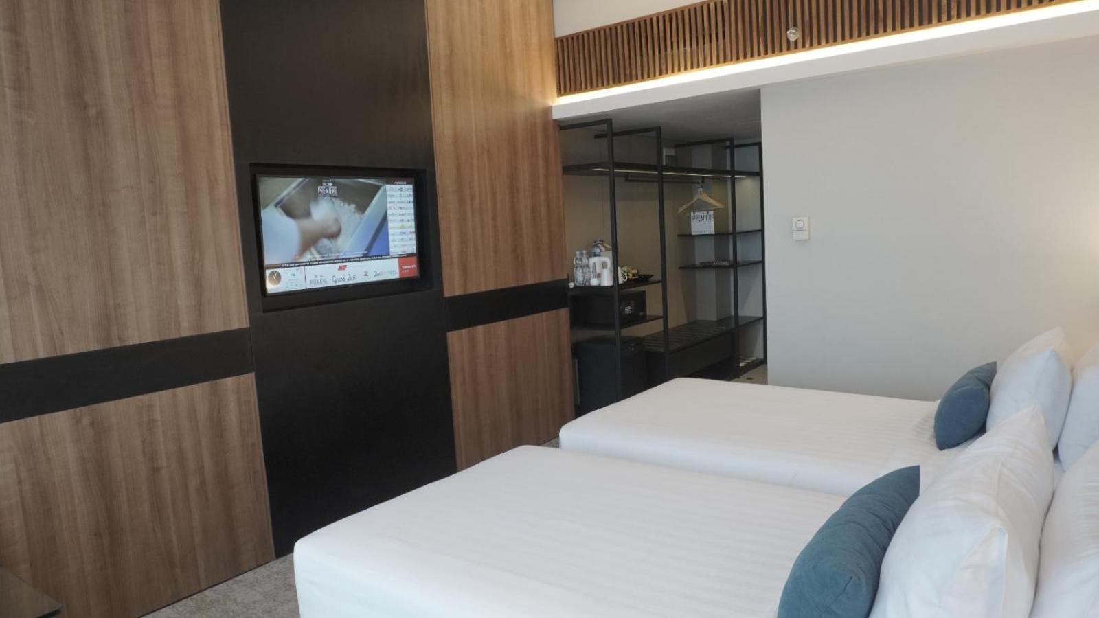 The Premiere Hotel Pekanbaru Esterno foto